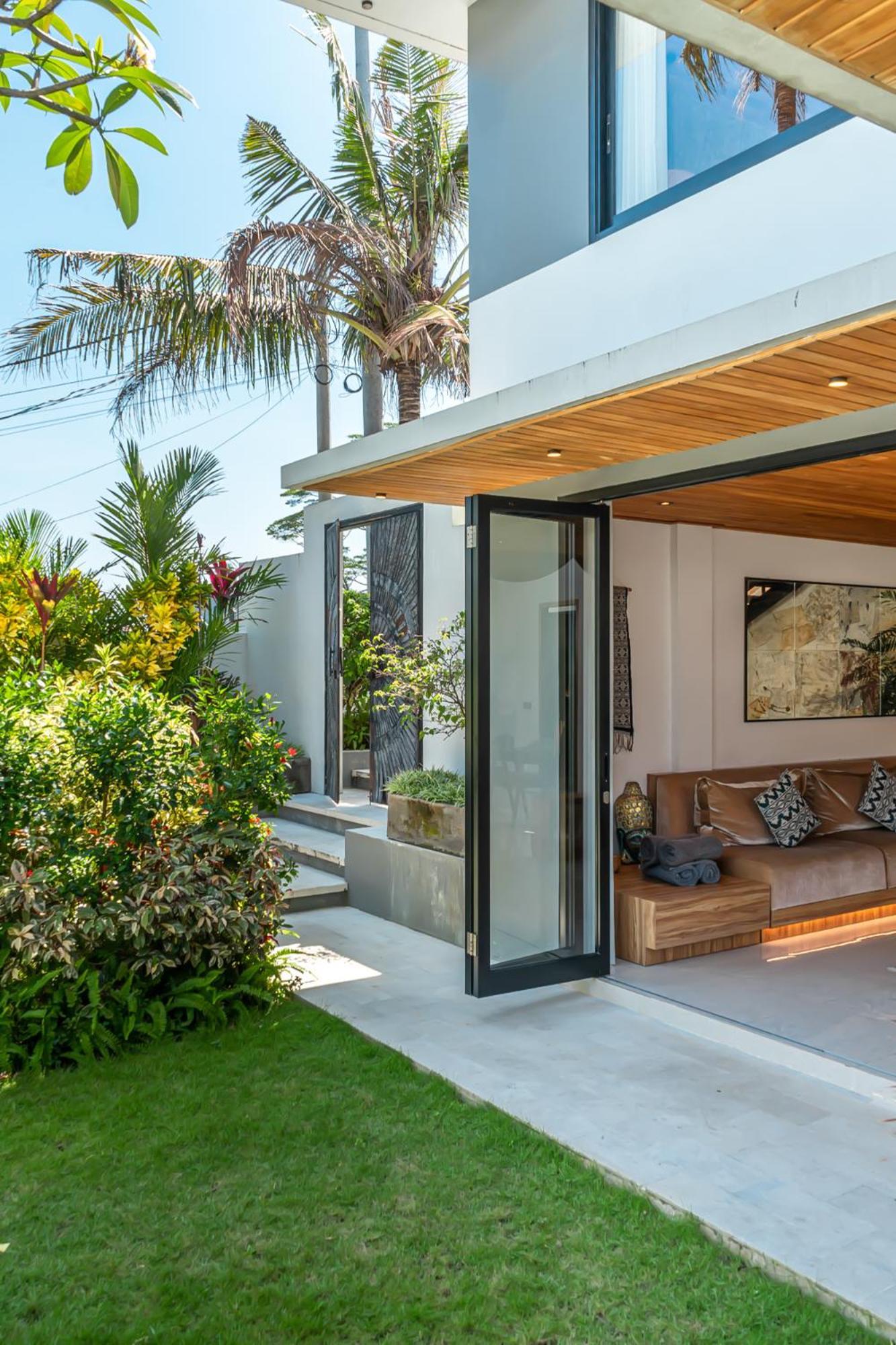 Villa Arunika - Stylish Tropical 2Br Villa Close To Nyanyi Beach! Selemadeg Buitenkant foto